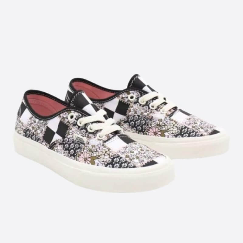 Dámske kvetované tenisky Vans Authentic Patchwork VN0A5HZS9FY1 dve topánky