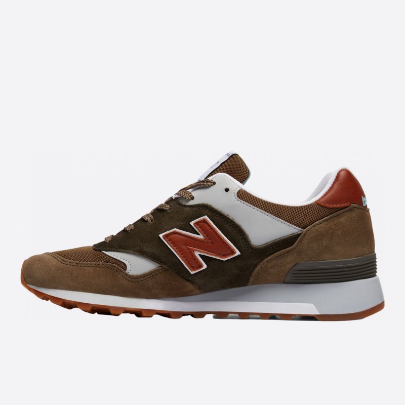 Pánske hnedé tenisky New Balance M577OTG ľavá strana