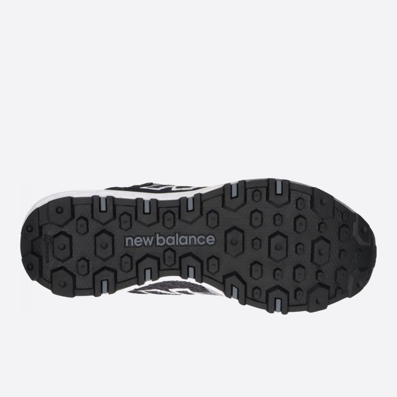 Pánske sivé tenisky New Balance MTCRGRG2-2E podrážka